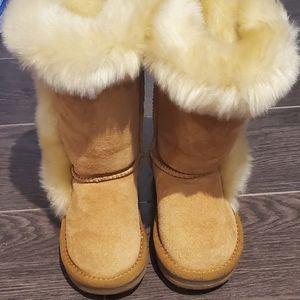 MaLu high top fur lined boots. Toddler Size 8